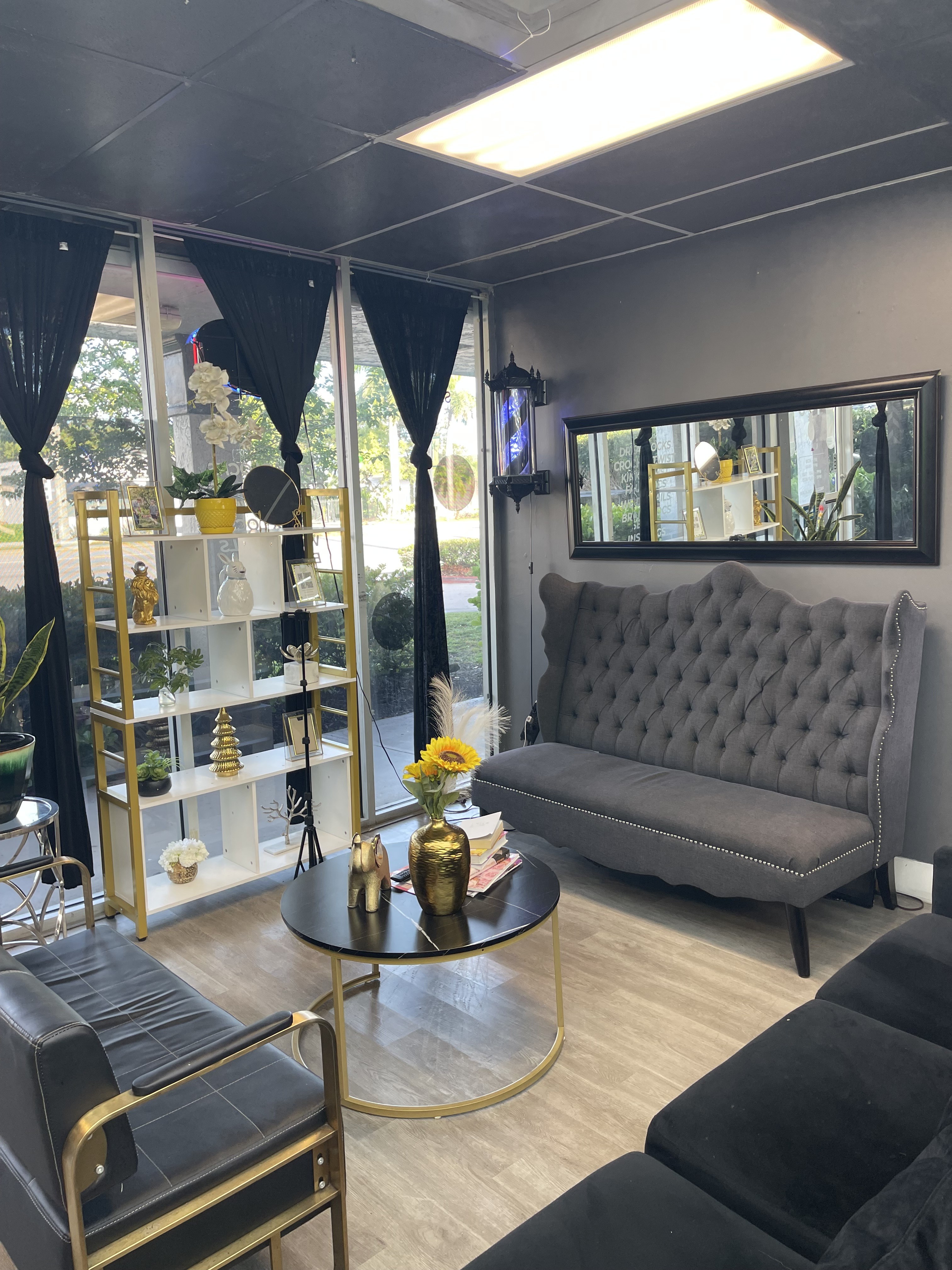 Lounge area
