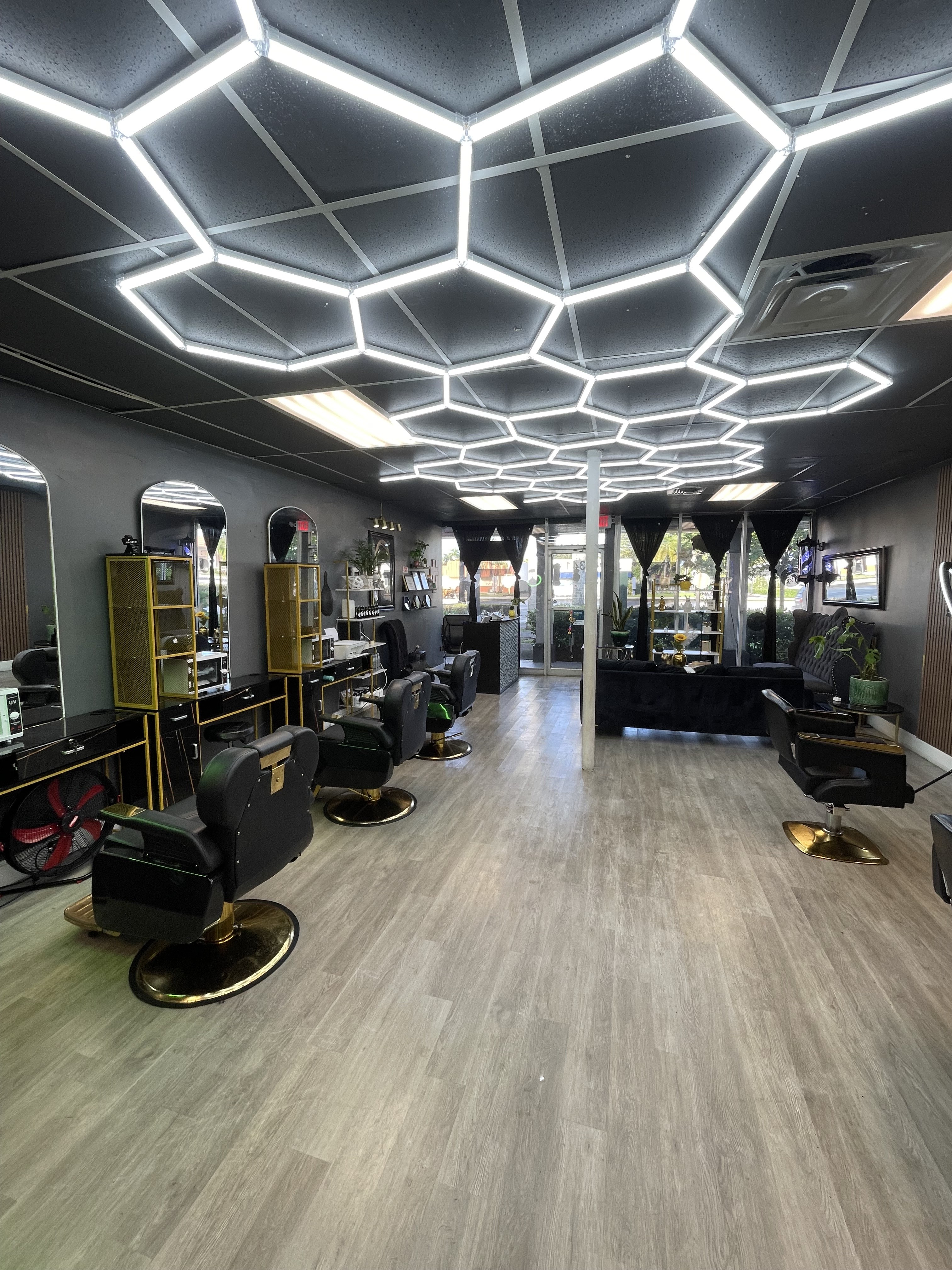 Salon view 1